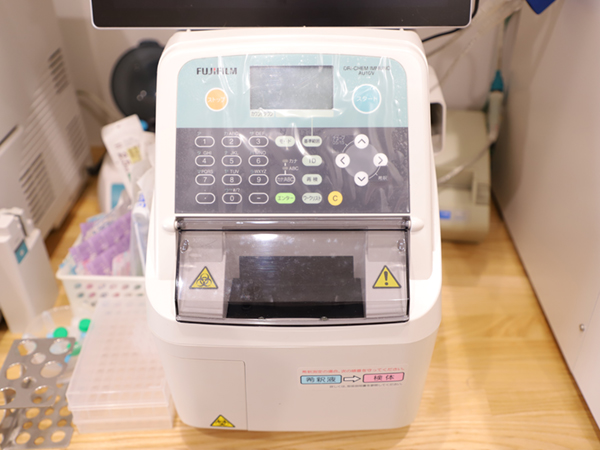 ホルモン測定機