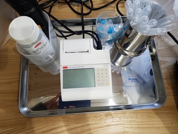 尿化学分析装置